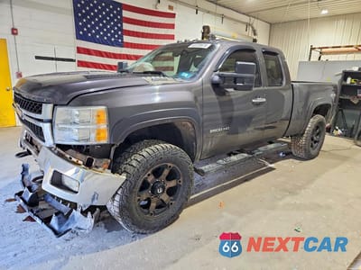 2011 CHEVROLET SILVERADO K2500 HEAVY DUTY LTZ 1GC2KYE83BZ354576 - główne zdjęcie licytacji z USA - miniatura