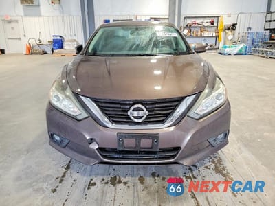 Piąte zdjęcie samochodu w środku: 2017 NISSAN ALTIMA 2.5 SL VIN:1N4AL3AP5HC221165 - miniatura