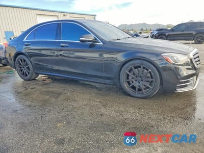 Czwarte zdjęcie samochodu z boku: 2018 MERCEDES-BENZ S 560 VIN:WDDUG8DB6JA416112 - miniatura