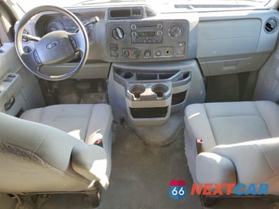 Zdjęcie 8 z 14 samochodu: 2011 FORD ECONOLINE E350 SUPER DUTY WAGON VIN:1FBNE3BL5BDA29039 - miniatura