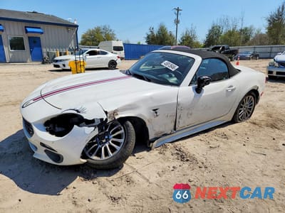 2019 FIAT 124 SPIDER CLASSICA JC1NFAEK6K0140980 - główne zdjęcie licytacji z USA - miniatura