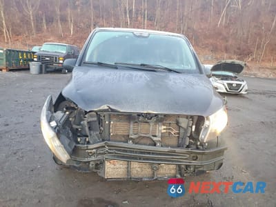 Piąte zdjęcie samochodu w środku: 2017 MERCEDES-BENZ METRIS VIN:WD4PG2EE6H3305836 - miniatura