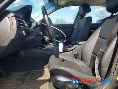 Zdjęcie 7 z 12 samochodu: 2009 BMW 328 I VIN:WBAPH77589NM46542 - miniatura