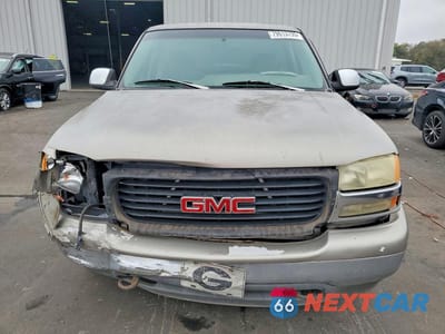 Piąte zdjęcie samochodu w środku: 1999 GMC NEW SIERRA C1500 VIN:1GTEC14V2XZ512471 - miniatura