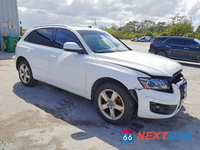 Czwarte zdjęcie samochodu z boku: 2010 AUDI Q5 PRESTIGE VIN:WA1VKAFP6AA106212 - miniatura