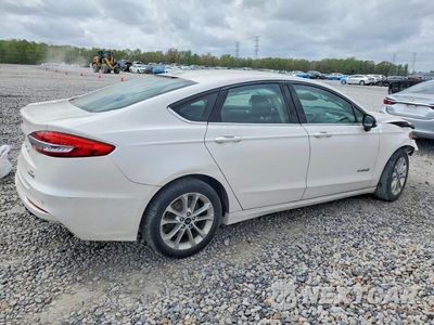 Trzecie zdjęcie samochodu z tyłu: 2019 FORD FUSION SE VIN:3FA6P0LU4KR195873 - miniatura