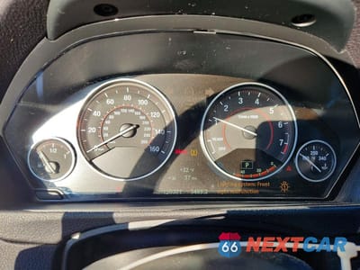 Zdjęcie 9 z 12 samochodu: 2017 BMW 330 XI VIN:WBA8D9G53HNU60990 - miniatura