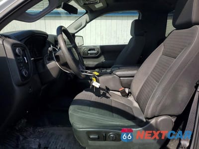 Zdjęcie 7 z 11 samochodu: 2021 CHEVROLET SILVERADO K1500 VIN:3GCNYAEK3MG362615 - miniatura