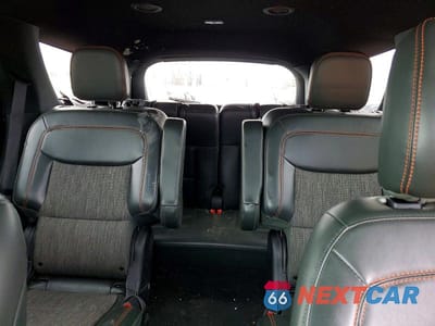 Zdjęcie 10 z 13 samochodu: 2023 FORD EXPLORER TIMBERLINE VIN:1FMSK8JH3PGA52550 - miniatura