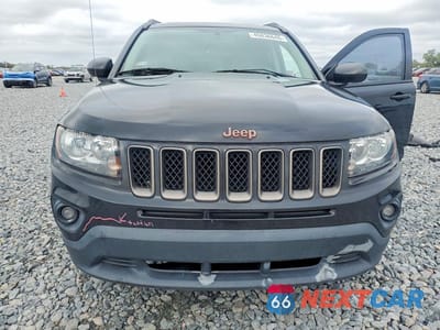 Piąte zdjęcie samochodu w środku: 2016 JEEP COMPASS SPORT VIN:1C4NJCBB4GD785712 - miniatura
