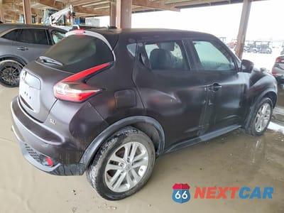 Trzecie zdjęcie samochodu z tyłu: 2016 NISSAN JUKE SL VIN:JN8AF5MR1GT605151 - miniatura