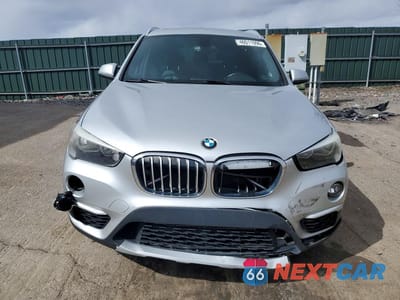 Piąte zdjęcie samochodu w środku: 2018 BMW X1 XDRIVE28I VIN:WBXHT3C33J5F90142 - miniatura