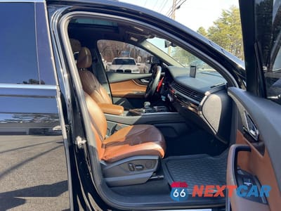 Piąte zdjęcie samochodu w środku: 2018 AUDI Q7 PRESTIGE S-LINE VIN:WA1AAAF71JD003490 - miniatura