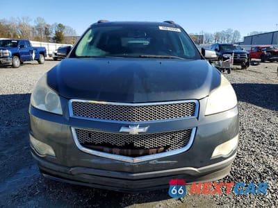 Piąte zdjęcie samochodu w środku: 2011 CHEVROLET TRAVERSE LT VIN:1GNKVGED0BJ118228 - miniatura