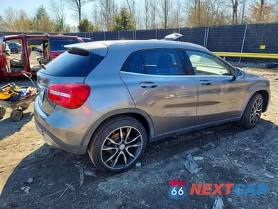 Trzecie zdjęcie samochodu z tyłu: 2015 MERCEDES-BENZ GLA 250 4MATIC VIN:WDCTG4GB9FJ028187 - miniatura