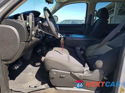 Zdjęcie 7 z 12 samochodu: 2012 GMC SIERRA C1500 SLE VIN:3GTP1VE03CG132865 - miniatura