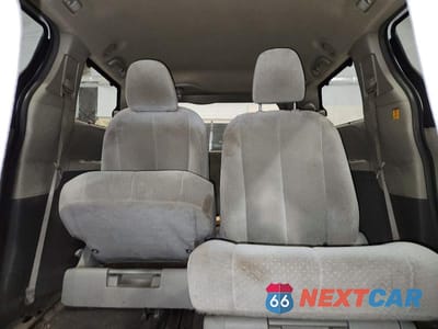 Zdjęcie 10 z 13 samochodu: 2011 TOYOTA SIENNA LE VIN:5TDKK3DC6BS040169 - miniatura