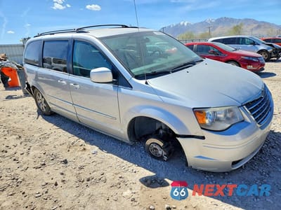 Czwarte zdjęcie samochodu z boku: 2010 CHRYSLER TOWN & COUNTRY TOURING VIN:2A4RR5D14AR412775 - miniatura