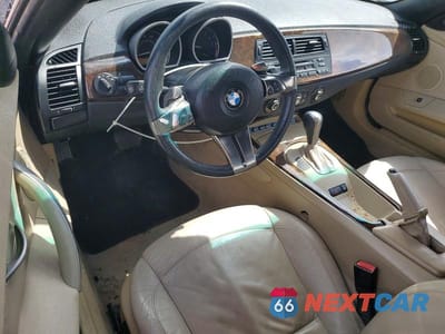 Zdjęcie 8 z 11 samochodu: 2007 BMW Z4 3.0 VIN:4USBU33567LW73724 - miniatura