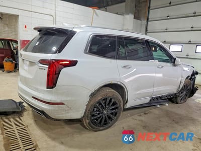 Trzecie zdjęcie samochodu z tyłu: 2025 CADILLAC XT6 LUXURY VIN:1GYKPBR44SZ159716 - miniatura