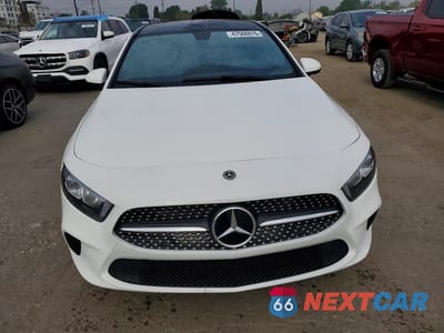 Piąte zdjęcie samochodu w środku: 2019 MERCEDES-BENZ A 220 VIN:WDD3G4EB8KW028600 - miniatura