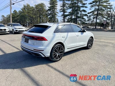 Czwarte zdjęcie samochodu z boku: 2019 AUDI Q8 PRESTIGE VIN:WA1EVAF11KD031311 - miniatura