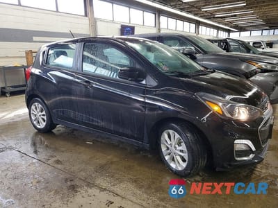 Czwarte zdjęcie samochodu z boku: 2021 CHEVROLET SPARK 1LT VIN:KL8CD6SA1MC733116 - miniatura