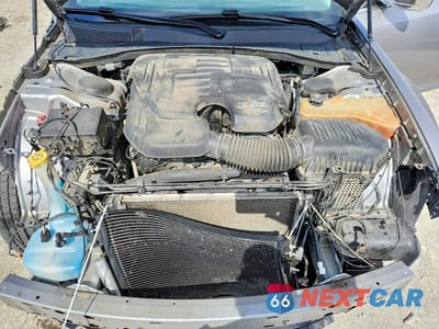 Zdjęcie 11 z 12 samochodu: 2016 CHRYSLER 300C VIN:2C3CCAKG9GH106428 - miniatura