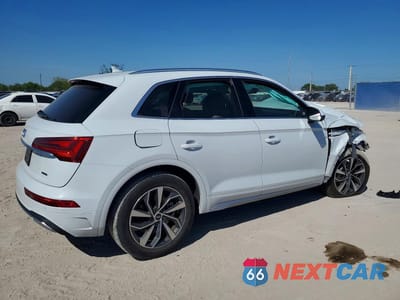 Trzecie zdjęcie samochodu z tyłu: 2021 AUDI Q5 PREMIUM VIN:WA1AAAFY0M2079906 - miniatura