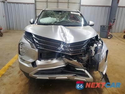 Piąte zdjęcie samochodu w środku: 2024 MITSUBISHI OUTLANDER SE VIN:JA4J4VA8XRZ043211 - miniatura