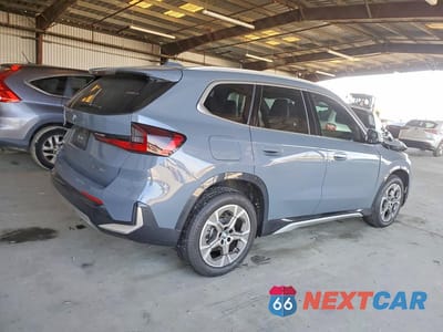 Trzecie zdjęcie samochodu z tyłu: 2023 BMW X1 XDRIVE28I VIN:WBX73EF09P5W12465 - miniatura