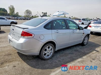 Trzecie zdjęcie samochodu z tyłu: 2008 FORD FOCUS SE VIN:1FAHP35N98W174152 - miniatura