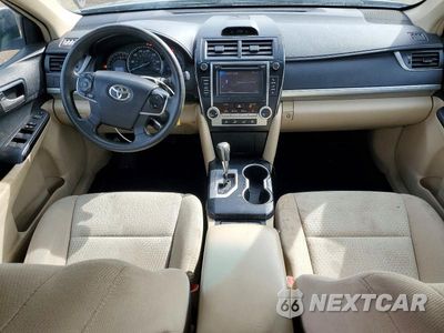 Zdjęcie 8 z 12 samochodu: 2014 TOYOTA CAMRY LE VIN:4T4BF1FK1ER372339 - miniatura