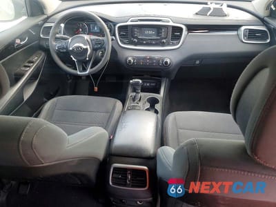 Zdjęcie 8 z 12 samochodu: 2016 KIA SORENTO LX VIN:5XYPG4A31GG128570 - miniatura