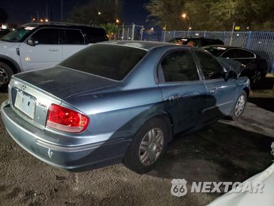 Trzecie zdjęcie samochodu z tyłu: 2005 HYUNDAI SONATA GL VIN:KMHWF25H95A199101 - miniatura