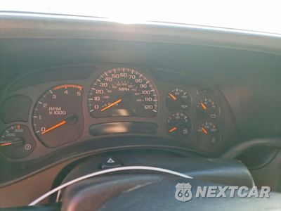 Zdjęcie 9 z 12 samochodu: 2004 CHEVROLET SILVERADO K3500 VIN:1GCJK33294F201864 - miniatura