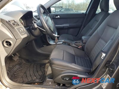 Zdjęcie 7 z 13 samochodu: 2007 VOLVO S40 2.4I VIN:YV1MS382572286083 - miniatura