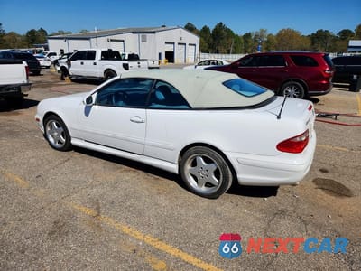 Drugie zdjęcie samochodu z przodu: 2001 MERCEDES-BENZ CLK 430 VIN:WDBLK70G71T076665 - miniatura