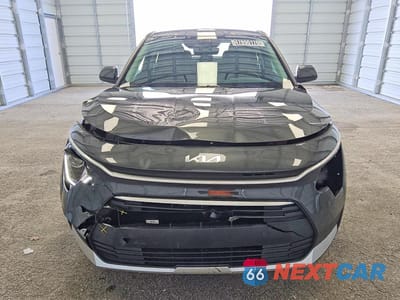 Piąte zdjęcie samochodu w środku: 2026 KIA NIRO LX VIN:KNDCP3LE7T5324037 - miniatura