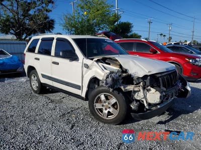 Czwarte zdjęcie samochodu z boku: 2006 JEEP GRAND CHEROKEE LAREDO VIN:1J4GS48K46C103218 - miniatura