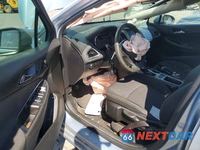 Zdjęcie 8 z 11 samochodu: 2017 CHEVROLET CRUZE LS VIN:1G1BC5SM1H7206291 - miniatura