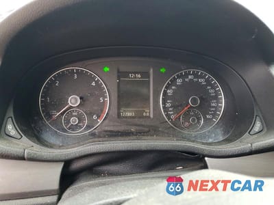 Zdjęcie 9 z 13 samochodu: 2015 VOLKSWAGEN PASSAT SE VIN:1VWBV7A32FC093961 - miniatura