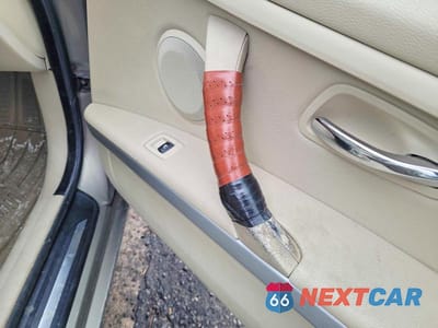 Zdjęcie 11 z 13 samochodu: 2009 BMW 335 I VIN:WBAWB73599P158133 - miniatura