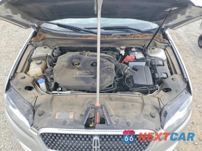 Zdjęcie 11 z 12 samochodu: 2019 LINCOLN MKZ RESERVE I VIN:3LN6L5C98KR632459 - miniatura