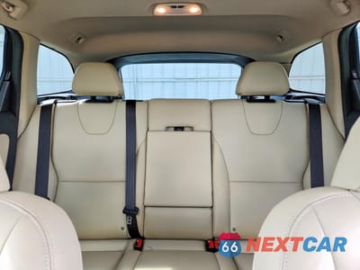 Zdjęcie 10 z 13 samochodu: 2016 VOLVO XC60 T5 PREMIER VIN:YV440MDK7G2906520 - miniatura