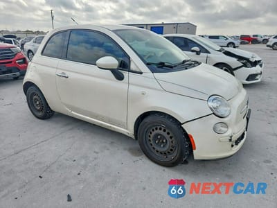Czwarte zdjęcie samochodu z boku: 2015 FIAT 500 POP VIN:3C3CFFAR9FT545285 - miniatura
