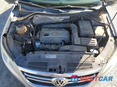 Zdjęcie 11 z 12 samochodu: 2011 VOLKSWAGEN TIGUAN S VIN:WVGAV7AX4BW510082 - miniatura