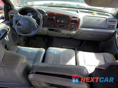 Zdjęcie 8 z 14 samochodu: 2005 FORD F350 SRW SUPER DUTY VIN:1FTWW31P65EC81964 - miniatura