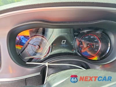 Zdjęcie 9 z 12 samochodu: 2022 DODGE CHARGER VIN:2C3CDXBG4NH122842 - miniatura