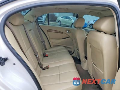 Zdjęcie 10 z 11 samochodu: 2005 JAGUAR S-TYPE VIN:SAJWA01T95FN39688 - miniatura